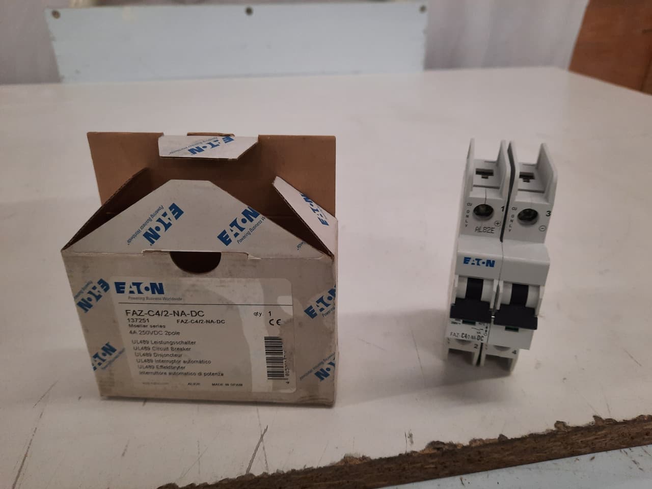 Eaton FAZ-C4/2-NA-DC Eaton FAZ branch protector,UL 489 Industrial miniature circuit breaker - supplementary protector,Medium levels of inrush current are expected,4 A,10 kAIC,Two-pole,125 Vdc per pole,5-10X /n,50-60 Hz,Screw terminals,C Curve FAZ-C4/2-NA-DC on Advantage Electric Supply