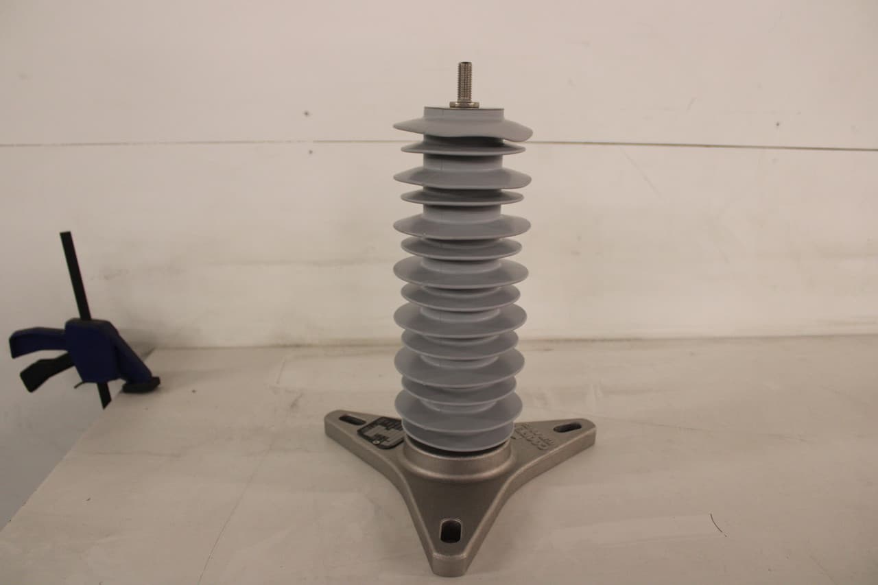 UIO24A on Advantage Electric Supply