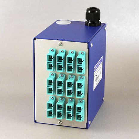 DINSpace SNAPXL-24SC-MM OM3 DINSpace SNAP XL Compact Fiber Optic Patch Panel with 12ea. OM3 Multimode SC/SC Duplex Adapters, UL/CE.Compact DIN-Rail or surface mount fiber optic patch panel. Compact size allows minimum space requirements within control cabinetry. Device includes a sp SNAPXL-24SC-MM OM3 on Advantage Electric Supply