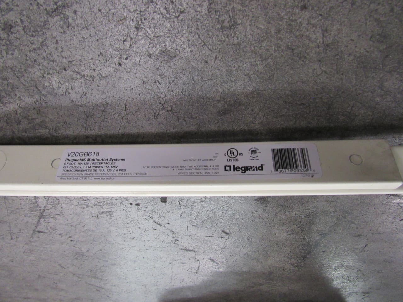 Legrand V20GB618 6' x 1-9/32" x 3/4", 18" Center, 125 V, 15 A, Ivory, Steel Raceway/Thermoplastic Receptacle, 4 Single Receptacle Outlet, 3-Wire 1-Circuit Ground, Multi-Outlet System V20GB618 on Advantage Electric Supply