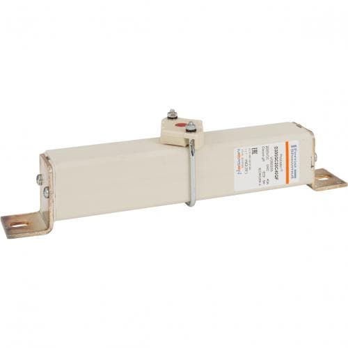 Mersen V086935 V086935 Mersen - Square Body High-Speed Fuse Protistor® Size 300 gR (gRC) 2000VDC IEC 40A With Striker L Brackets V086935 on Advantage Electric Supply