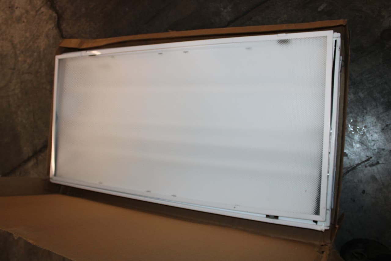 2GC8-332A125-UNV-LGSPX41M/OC8-A3/8-2/18G-GE on Advantage Electric Supply